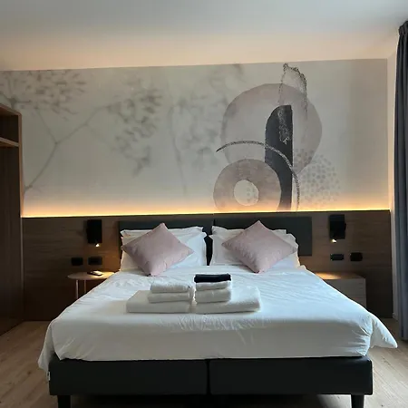 House ゲストハウス バッサーノ・デル・グラッパ